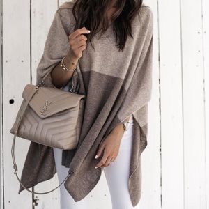 Halogen 100% Cashmere Poncho! No flaws💙
